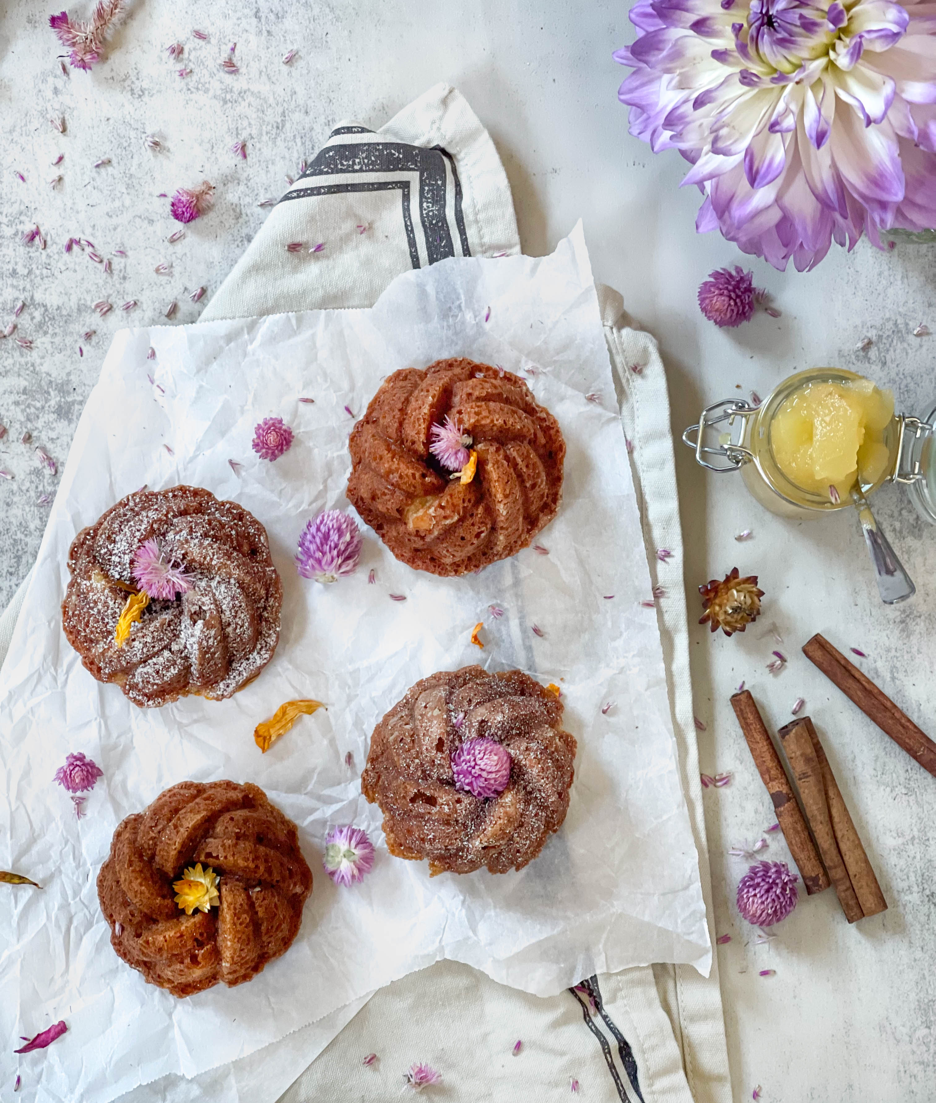Honey Apple Spice Mini Cakes
